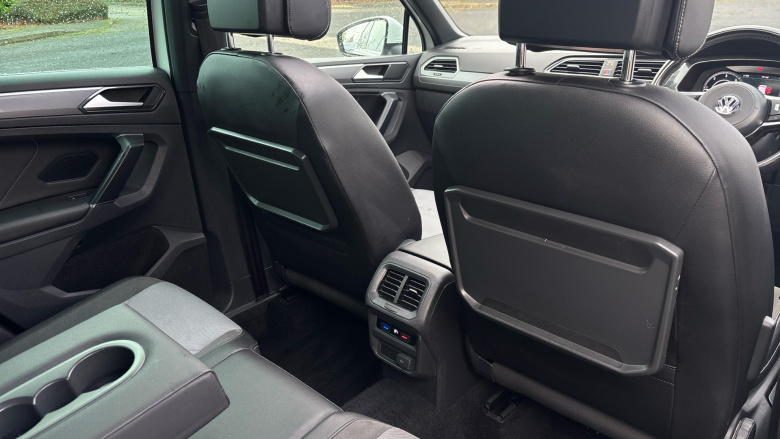 Volkswagen Tiguan 2.0 TDi 190 4Motion R-Line 5dr DSG Diesel Estate